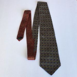Tommy Hilfiger 100% Silk Necktie